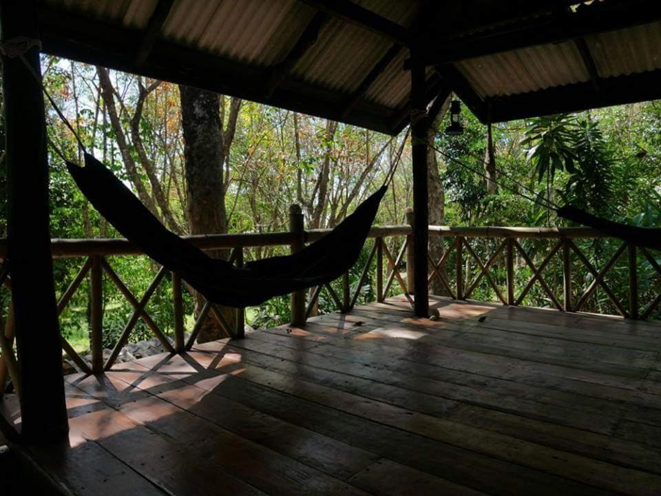 Hotel Dugong Koh Sukorn Ko Sukon Exterior foto